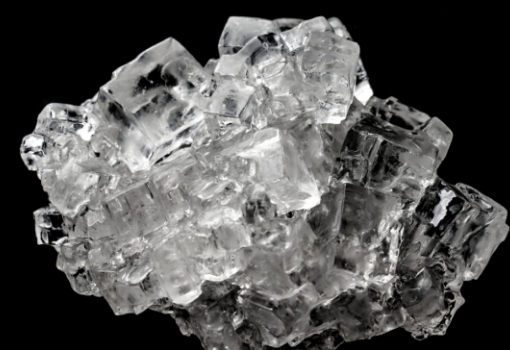 Cubic salt crystal aggragate